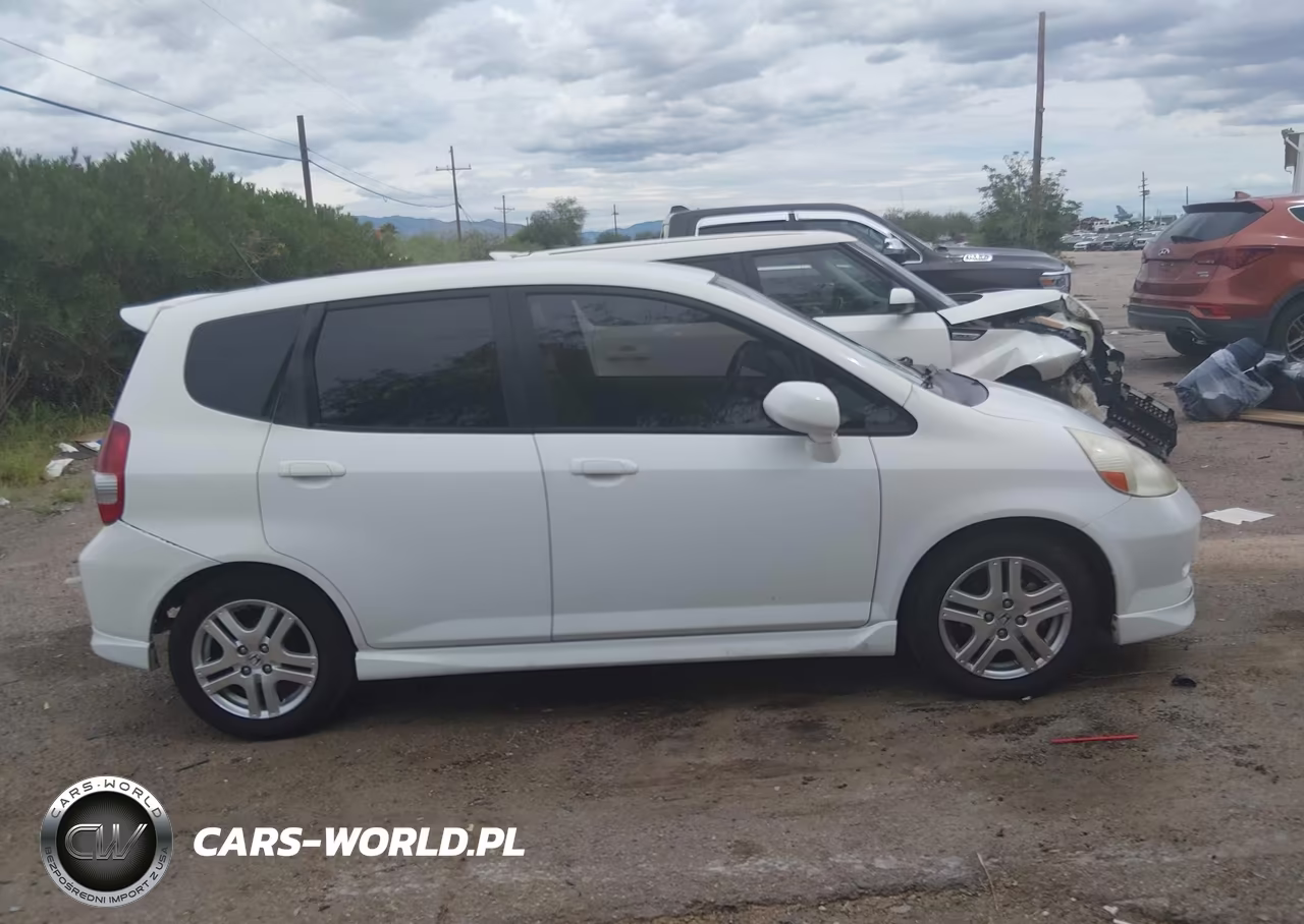 2007 Honda Fit Sport VIN:JHMGD38687S024086 - 13