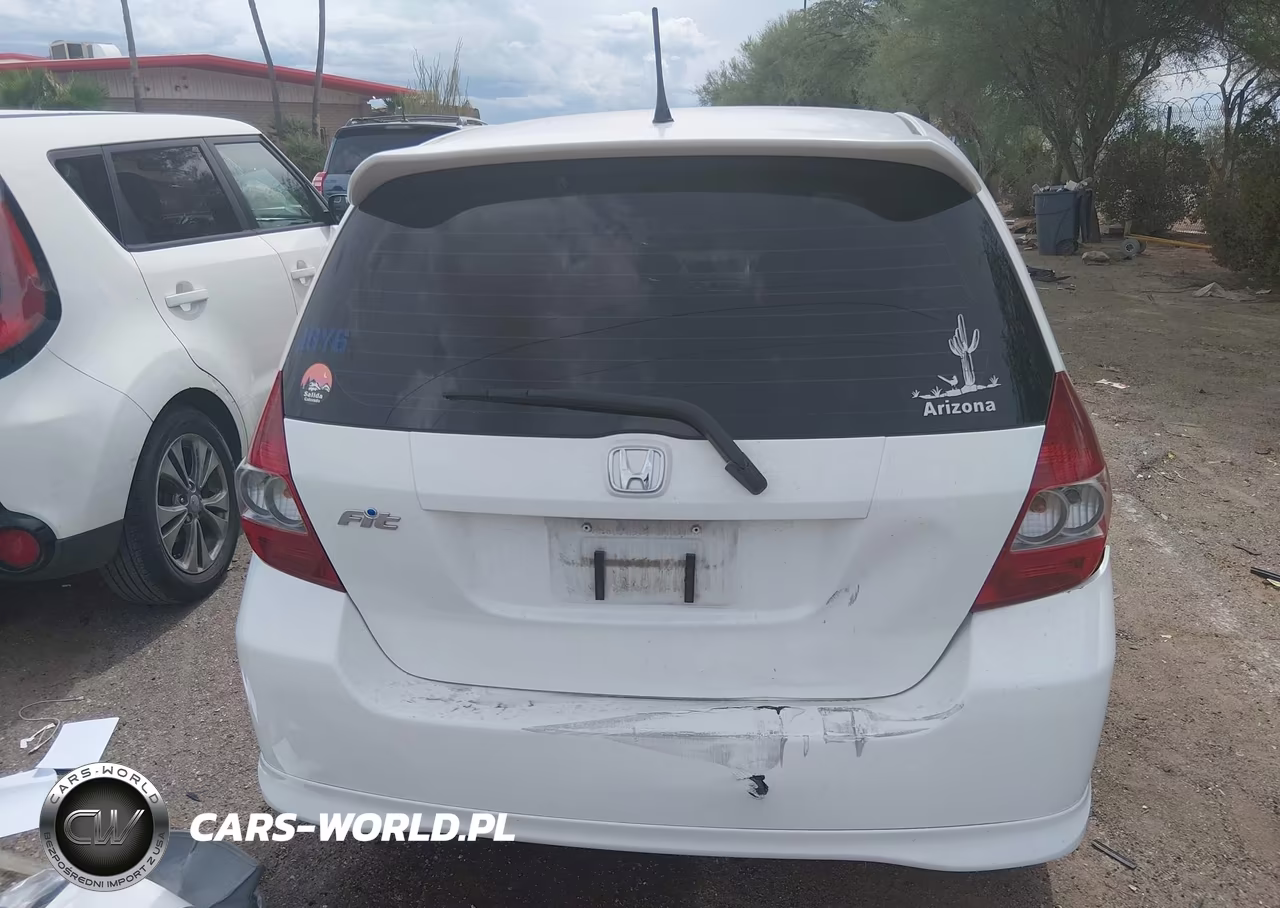 2007 Honda Fit Sport VIN:JHMGD38687S024086 - 16