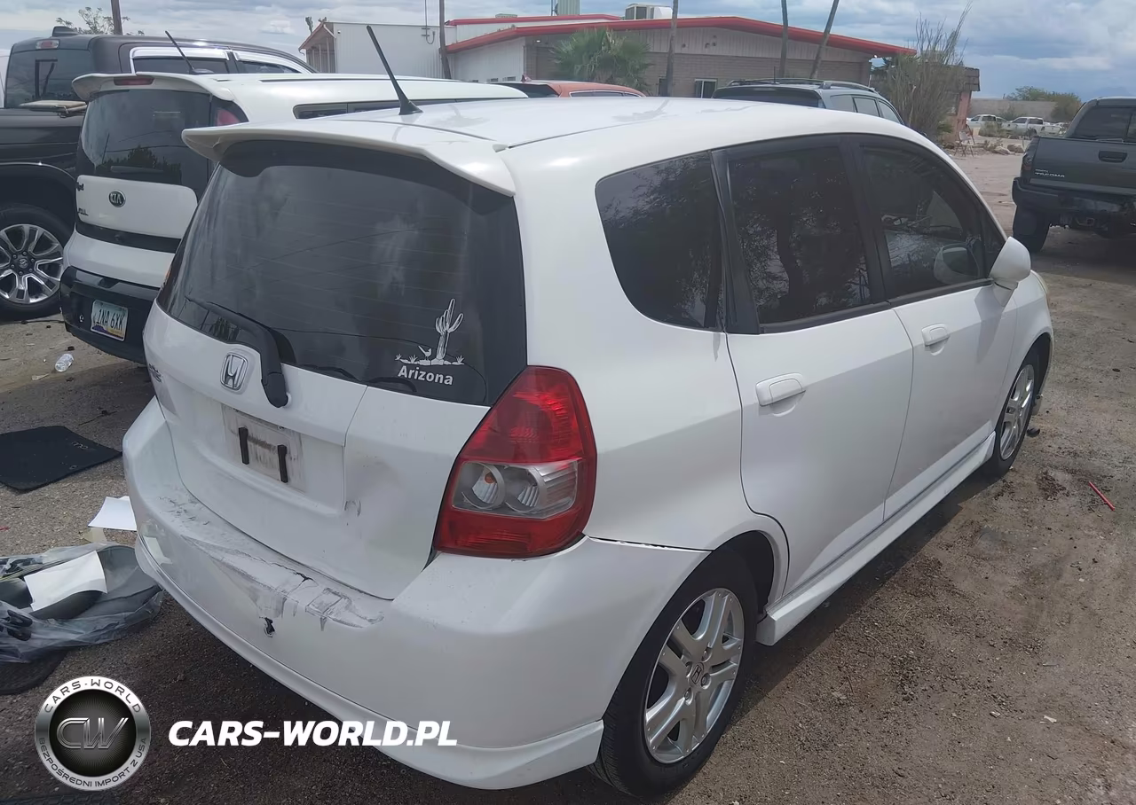2007 Honda Fit Sport VIN:JHMGD38687S024086 - 4