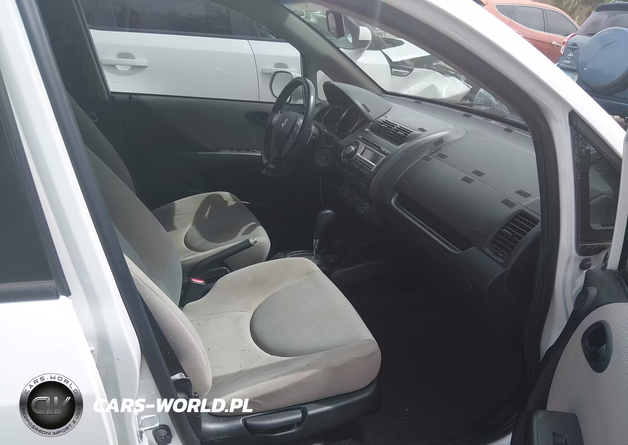 2007 Honda Fit Sport VIN:JHMGD38687S024086 - 5