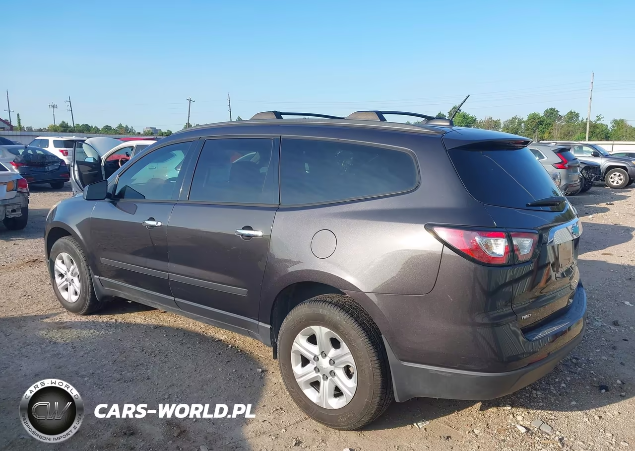 2016 Chevrolet Traverse Ls VIN:1GNKVFKD5GJ209601 - 3