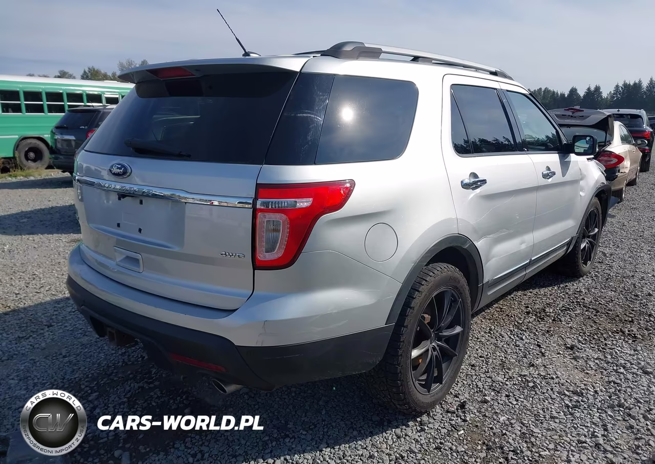 2011 Ford Explorer Xlt VIN:1FMHK8D87BGA93746 - 4