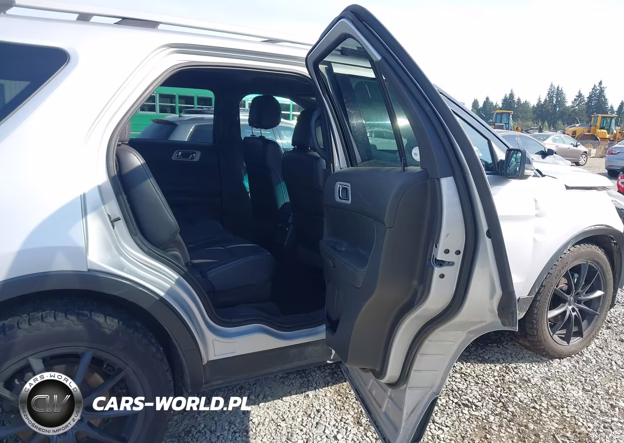 2011 Ford Explorer Xlt VIN:1FMHK8D87BGA93746 - 8