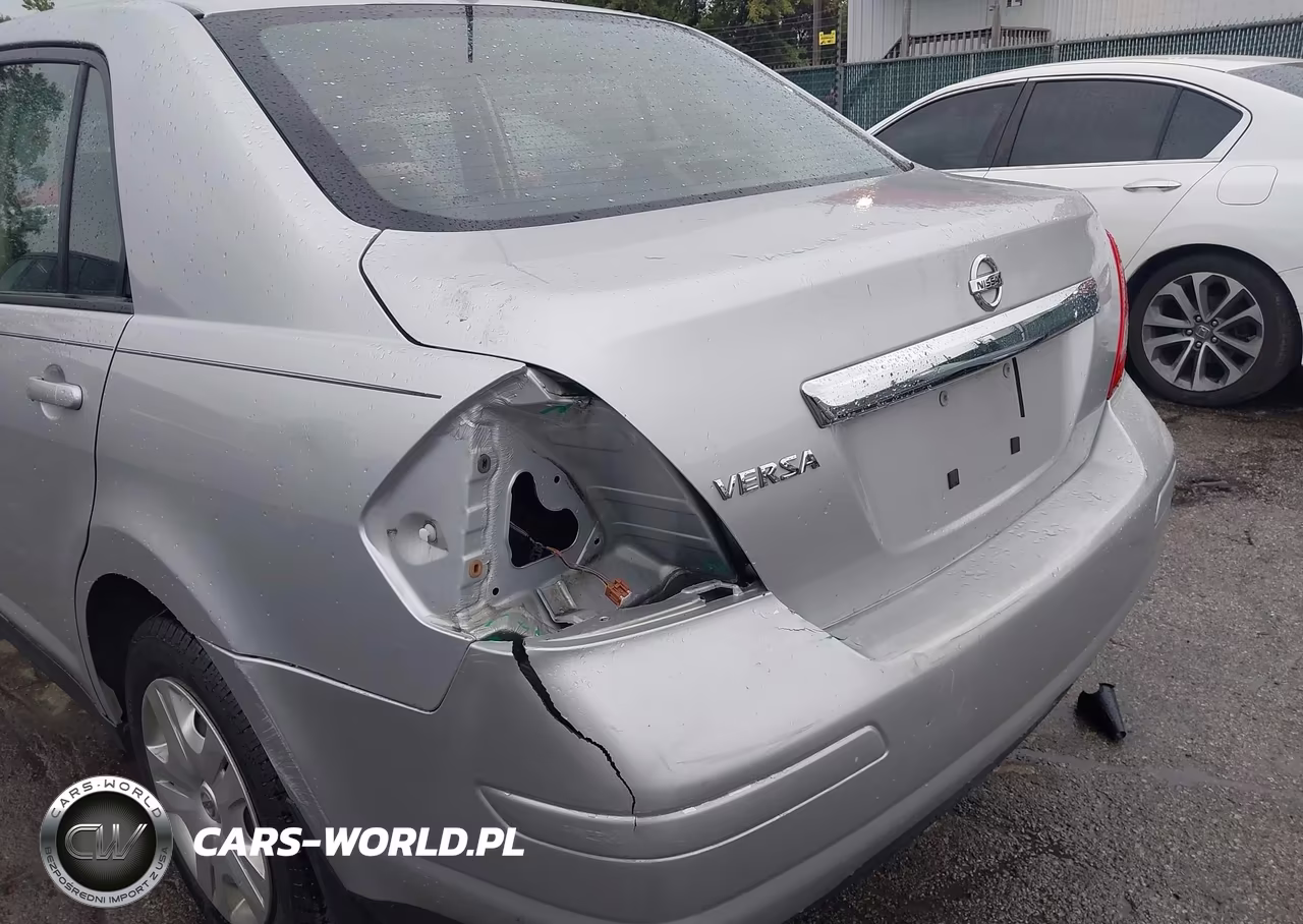 2011 Nissan Versa 1.8S VIN:3N1BC1AP5BL458532 - 17