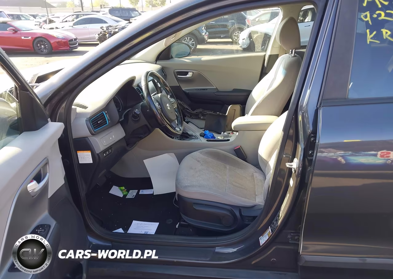2018 Kia Niro Plug-In Hybrid Lx VIN:KNDCM3LD8J5163940 - 5