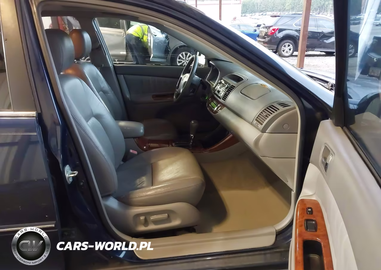 2003 Toyota Camry Xle VIN:4T1BE32K93U218778 - 5
