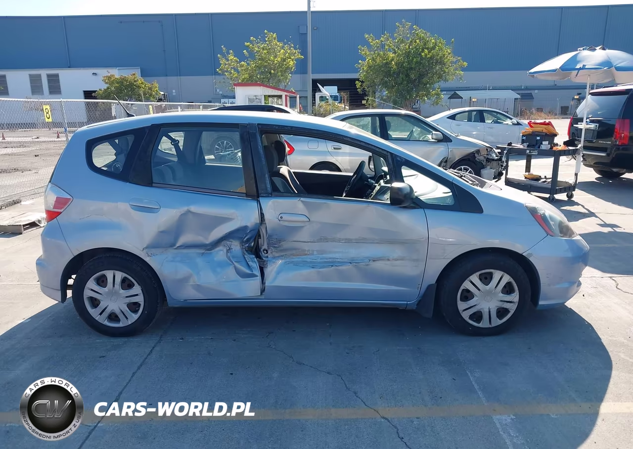 2009 Honda Fit VIN:JHMGE88249S056642 - 13
