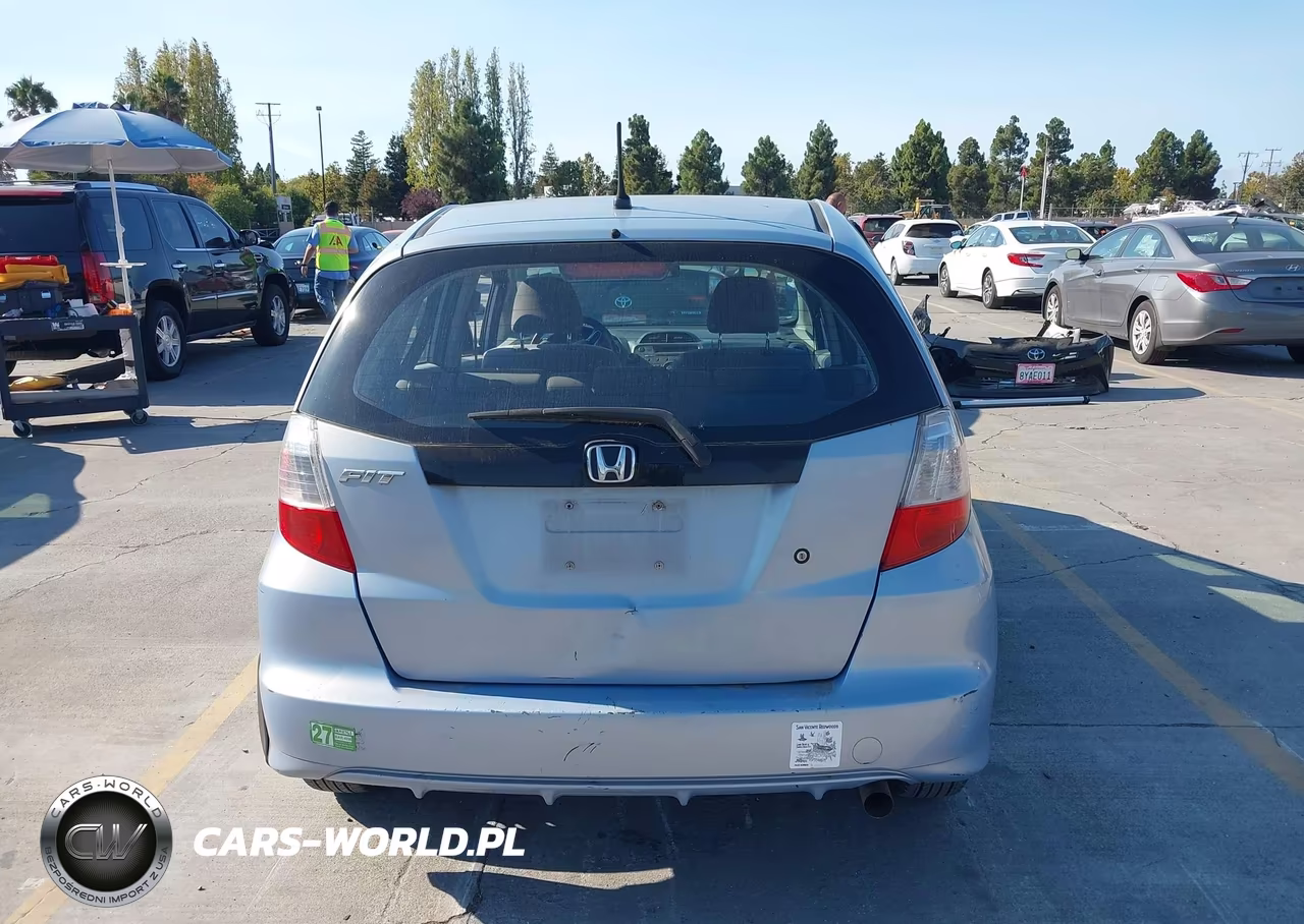 2009 Honda Fit VIN:JHMGE88249S056642 - 16
