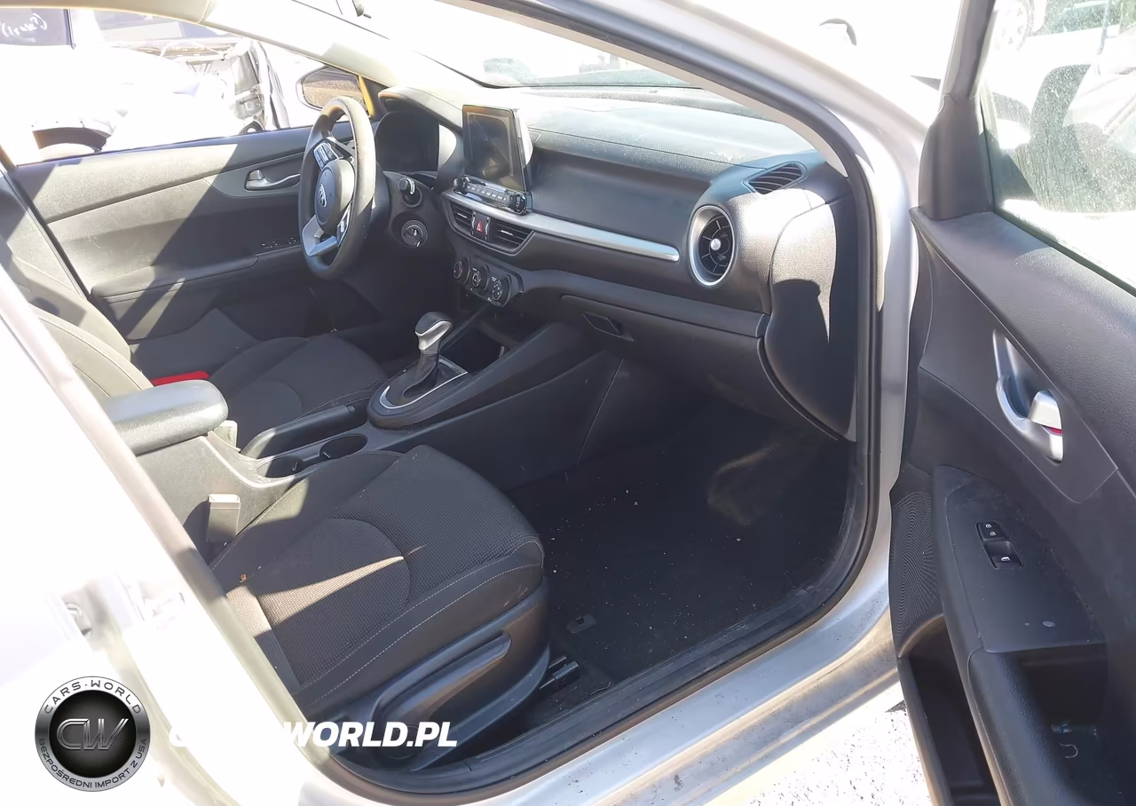 2021 Kia Forte Lxs VIN:3KPF24AD3ME286887 - 5