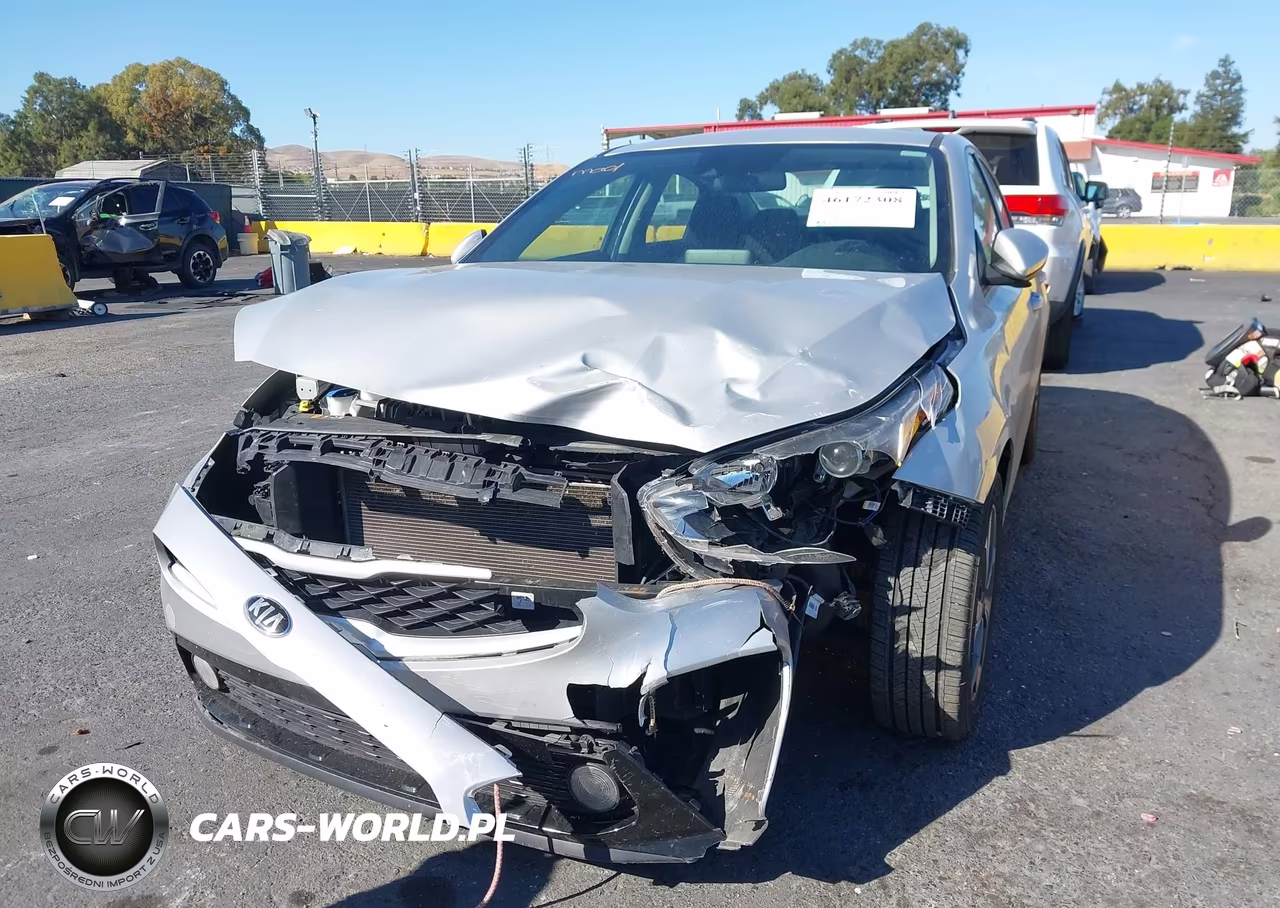 2021 Kia Forte Lxs VIN:3KPF24AD3ME286887 - 6