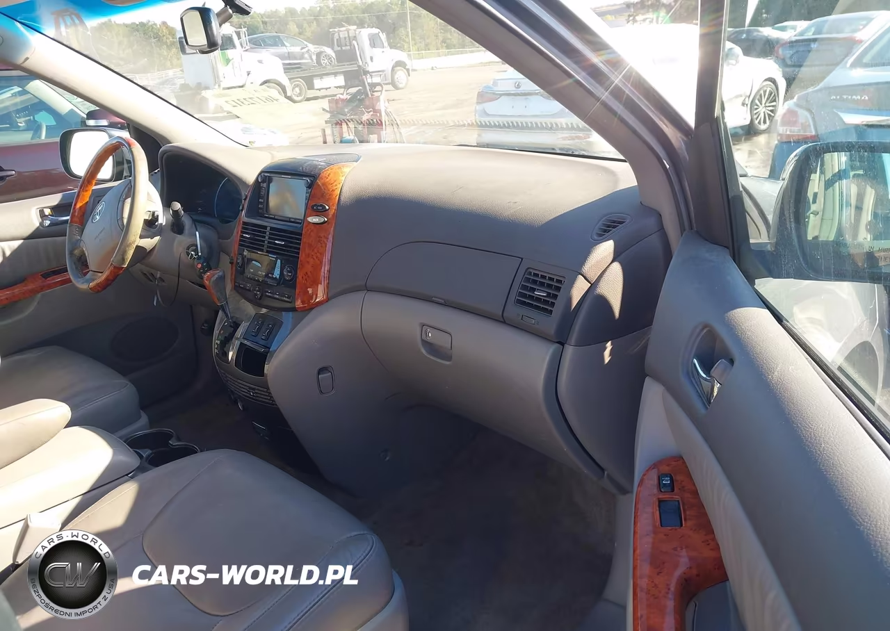 2010 Toyota Sienna Limited VIN:5TDDK4CC0AS033328 - 5