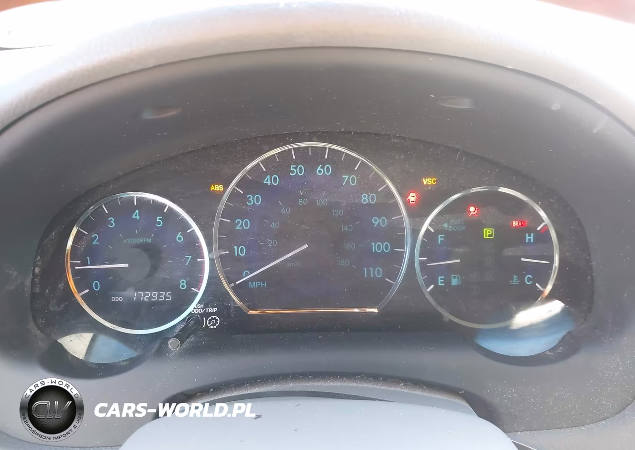 2010 Toyota Sienna Limited VIN:5TDDK4CC0AS033328 - 7