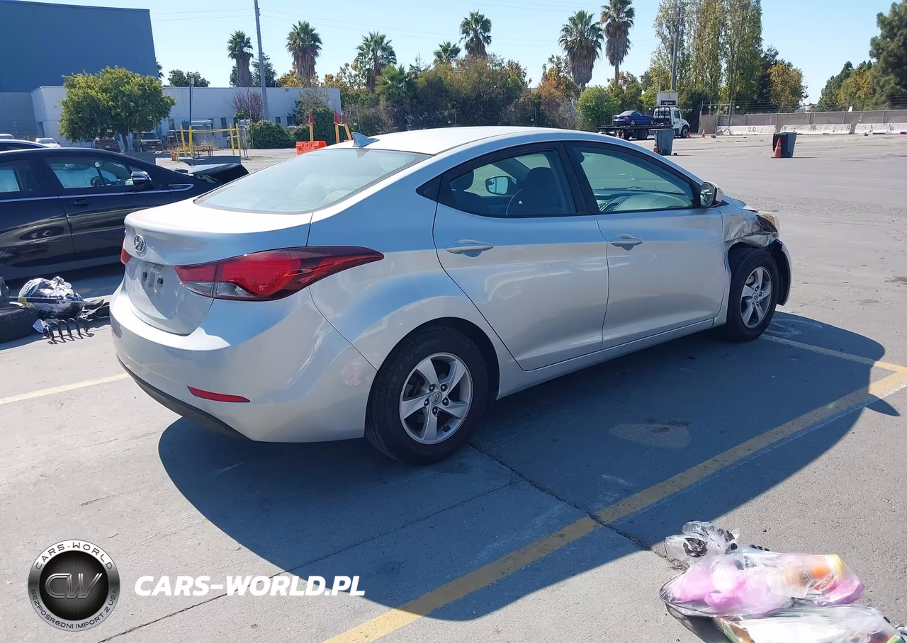 2015 Hyundai Elantra Se VIN:5NPDH4AE6FH646408 - 4