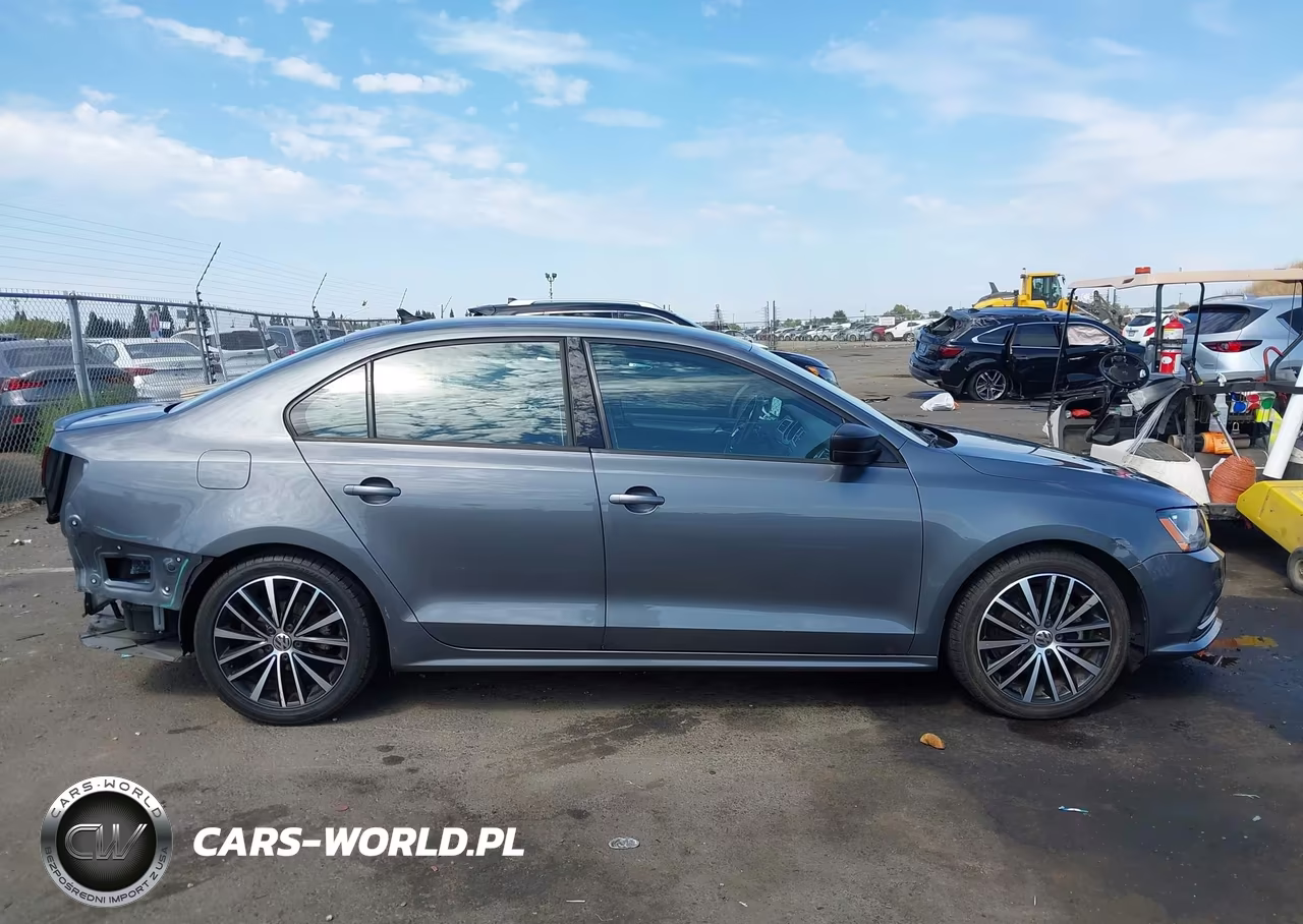 2017 Volkswagen Jetta 1.8T Sport VIN:3VWD17AJXHM301816 - 14