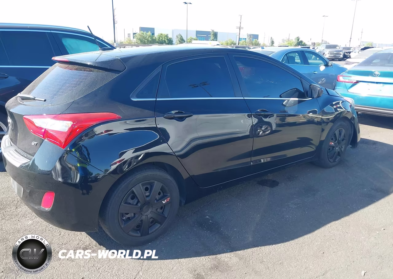 2016 Hyundai Elantra Gt VIN:KMHD35LH1GU318182 - 4