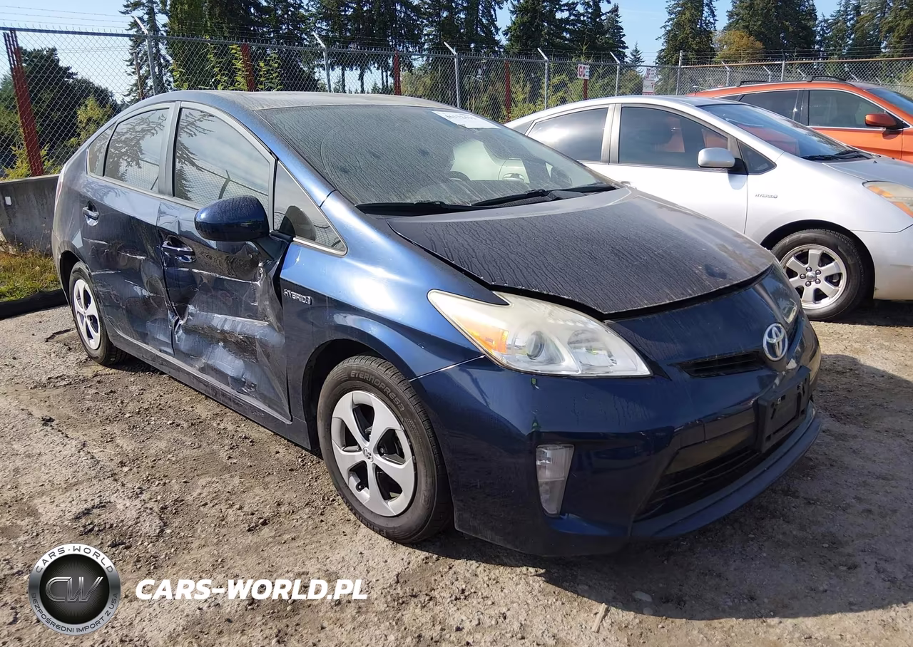 2015 Toyota Prius Four VIN:JTDKN3DU1F1914138 - 1
