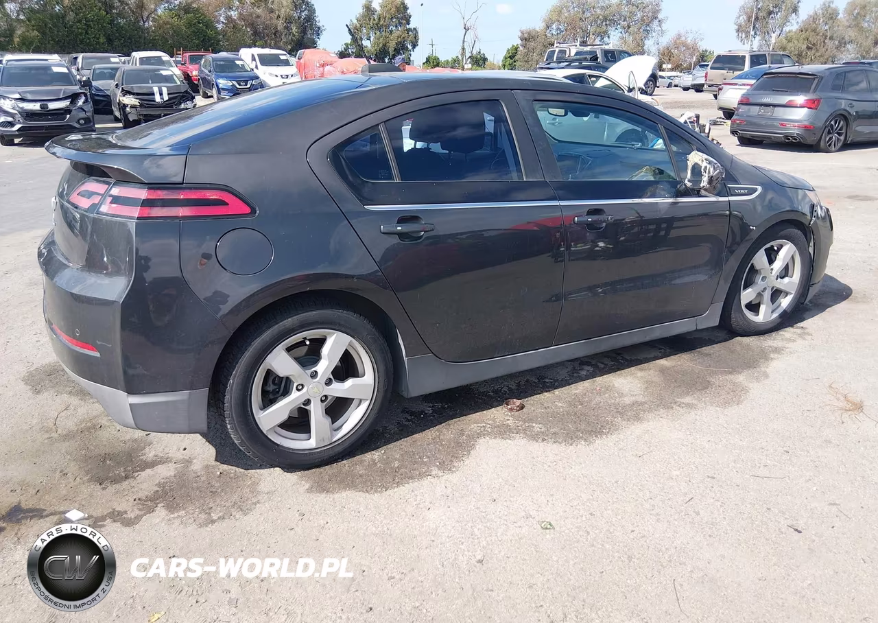 2015 Chevrolet Volt VIN:1G1RD6E44FU104396 - 4