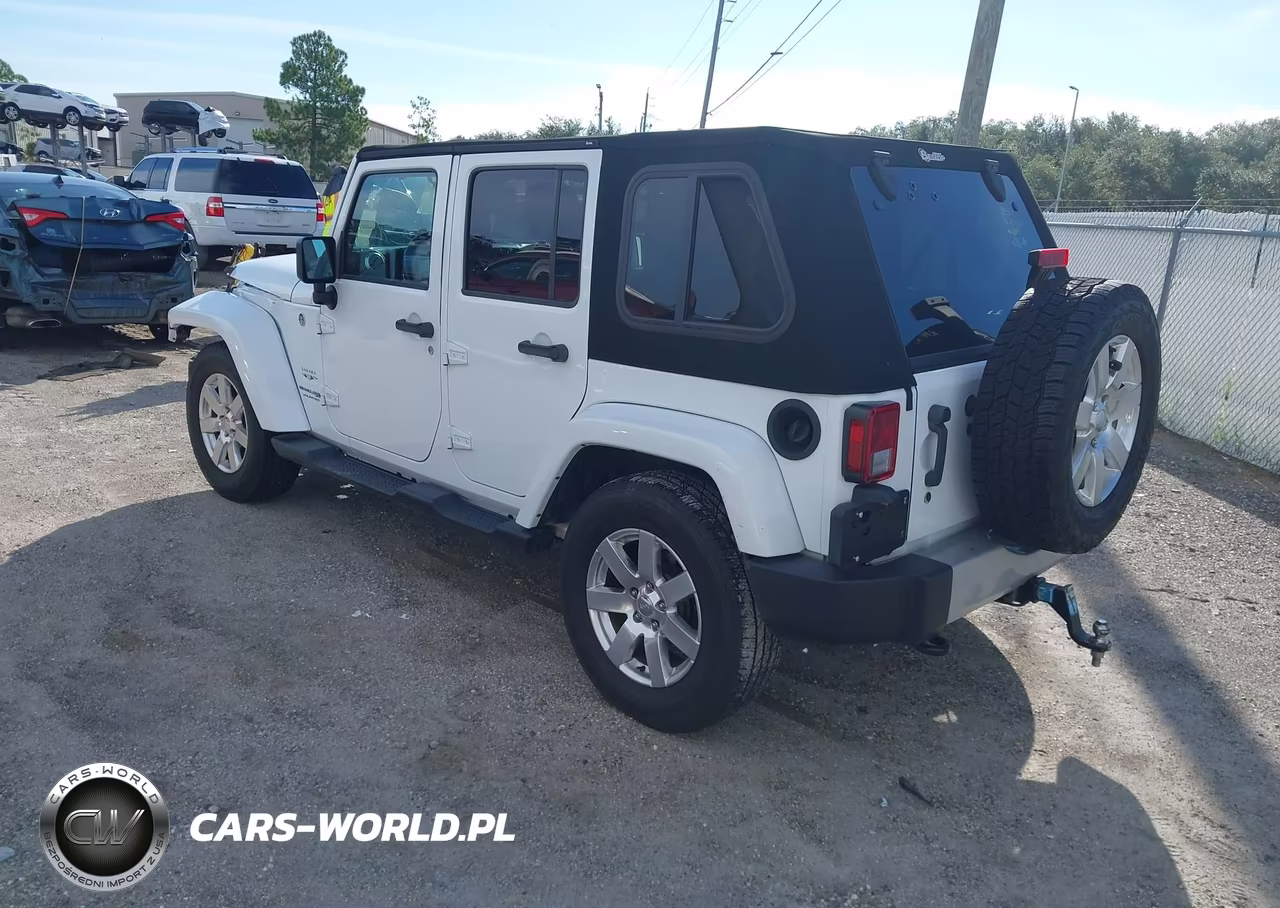 2018 Jeep Wrangler Jk Unlimited Sahara 4X4 VIN:1C4BJWEG1JL924414 - 3