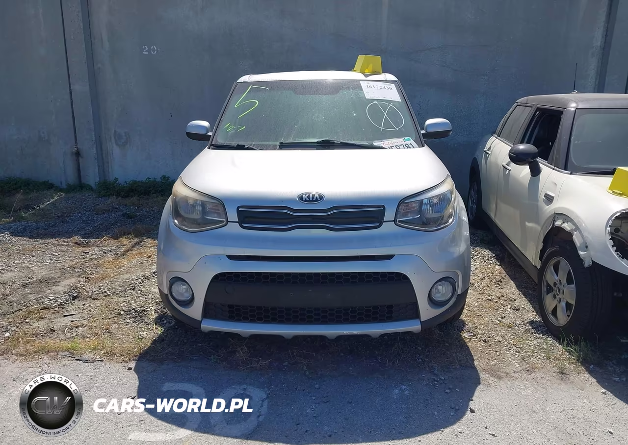 2018 Kia Soul + VIN:KNDJP3A5XJ7526995 - 13