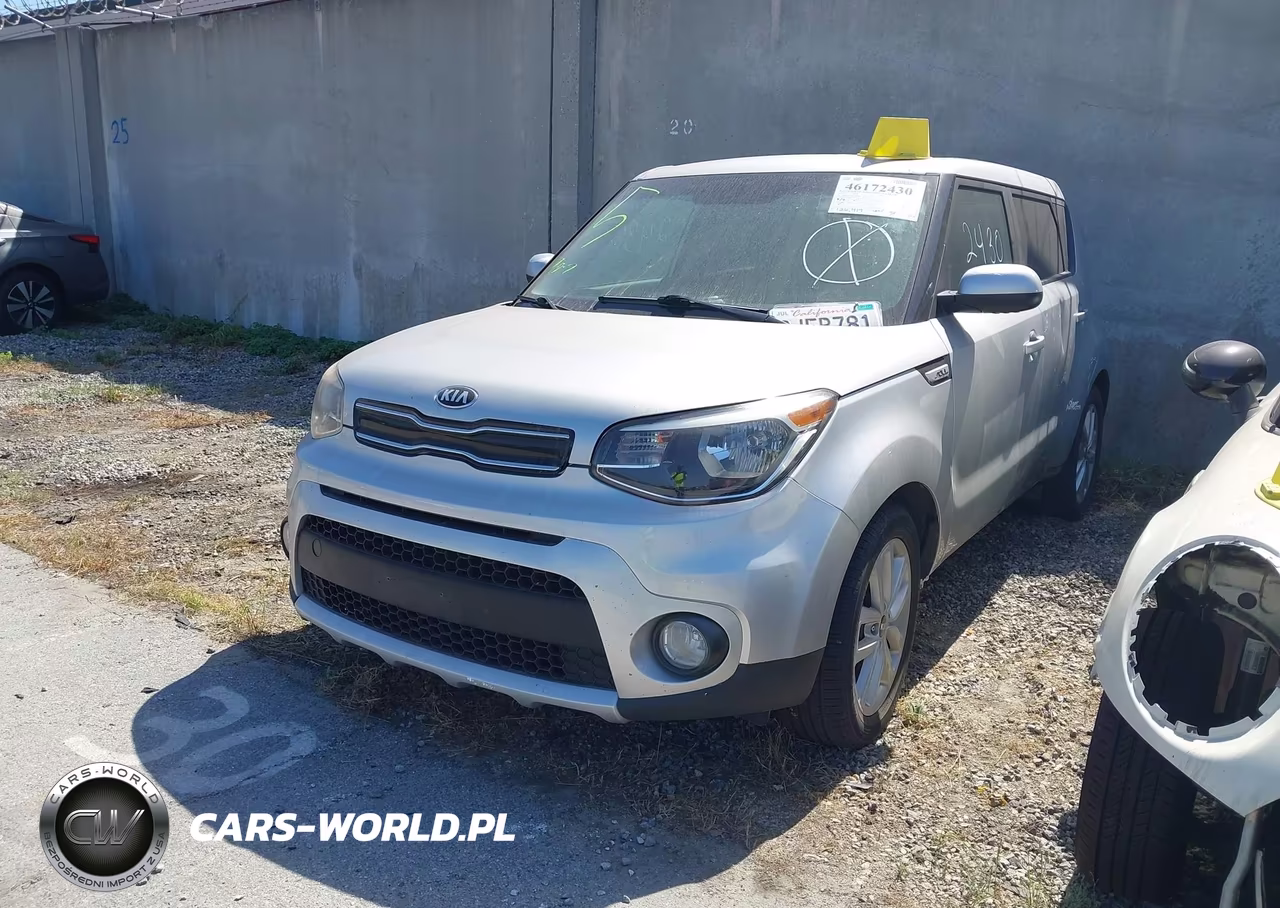 2018 Kia Soul + VIN:KNDJP3A5XJ7526995 - 2