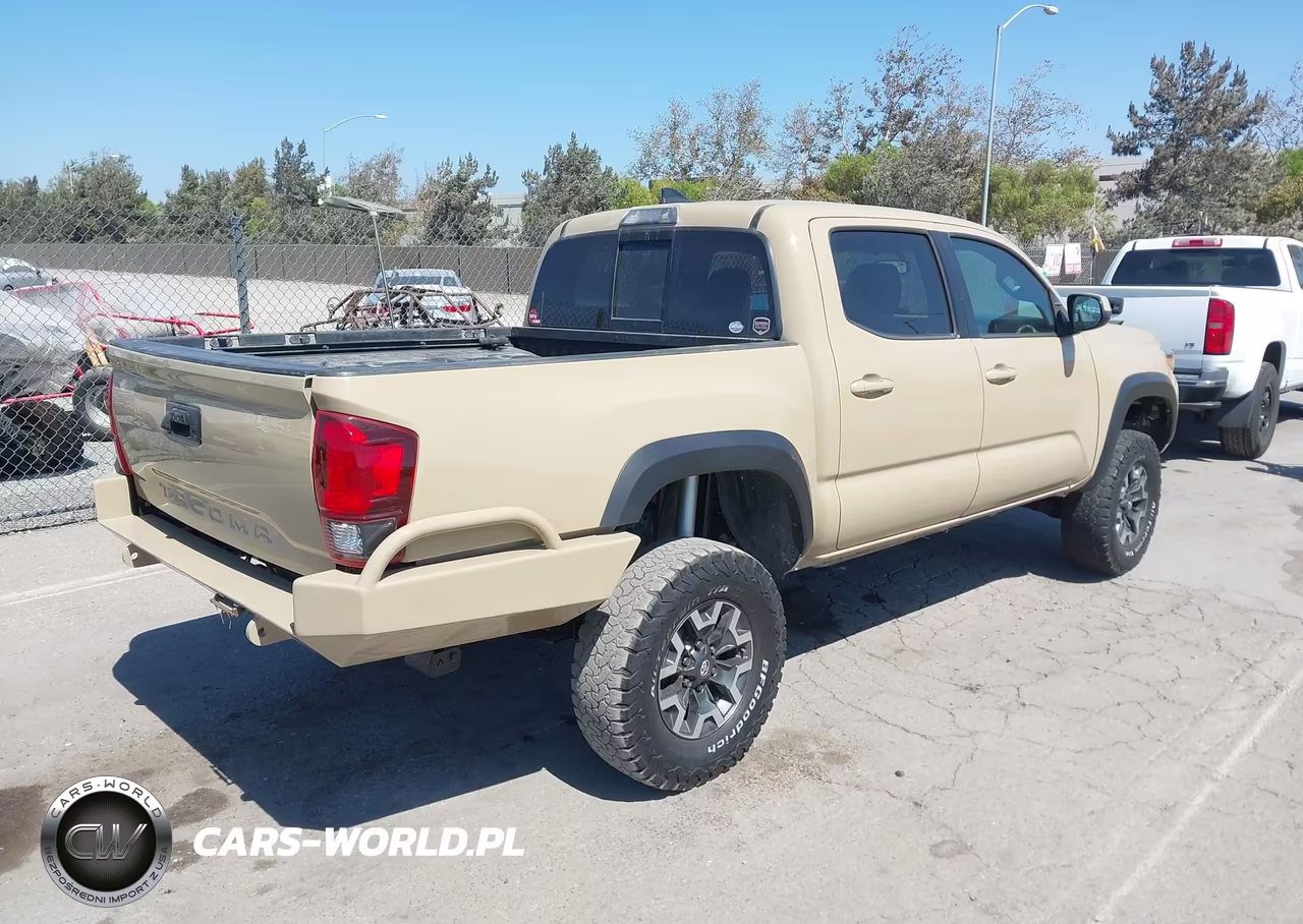 2016 Toyota Tacoma Trd Off Road VIN:3TMCZ5AN1GM010702 - 4