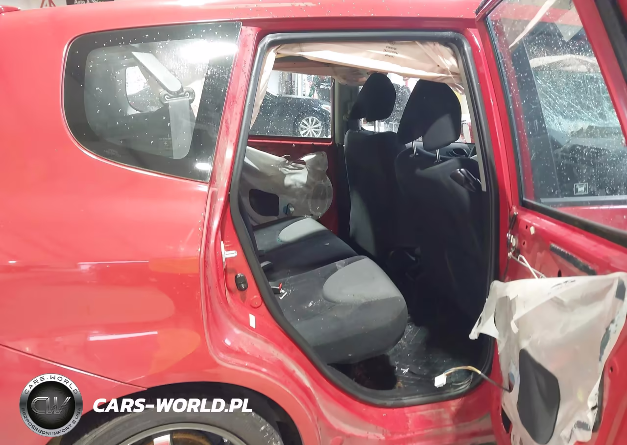2007 Honda Fit Sport VIN:JHMGD38687S010768 - 8