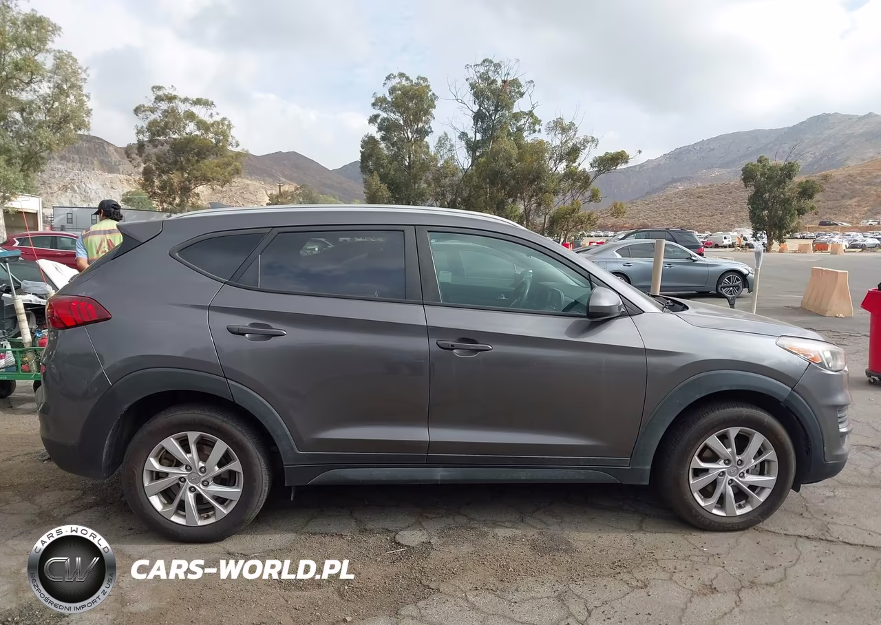 2020 Hyundai Tucson Value VIN:KM8J33A42LU102973 - 13