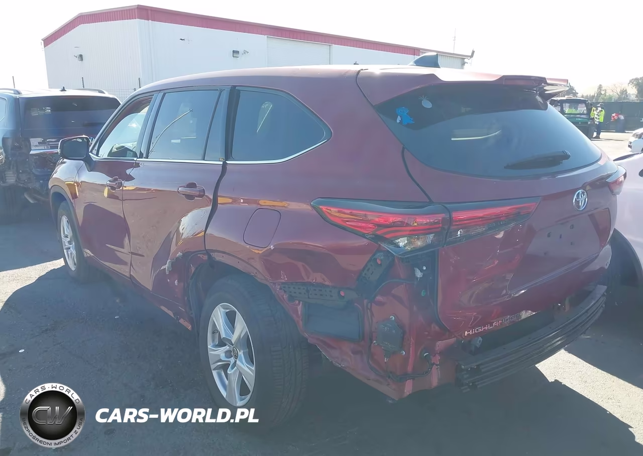 2022 Toyota Highlander Le VIN:5TDZZRAH9NS559752 - 3