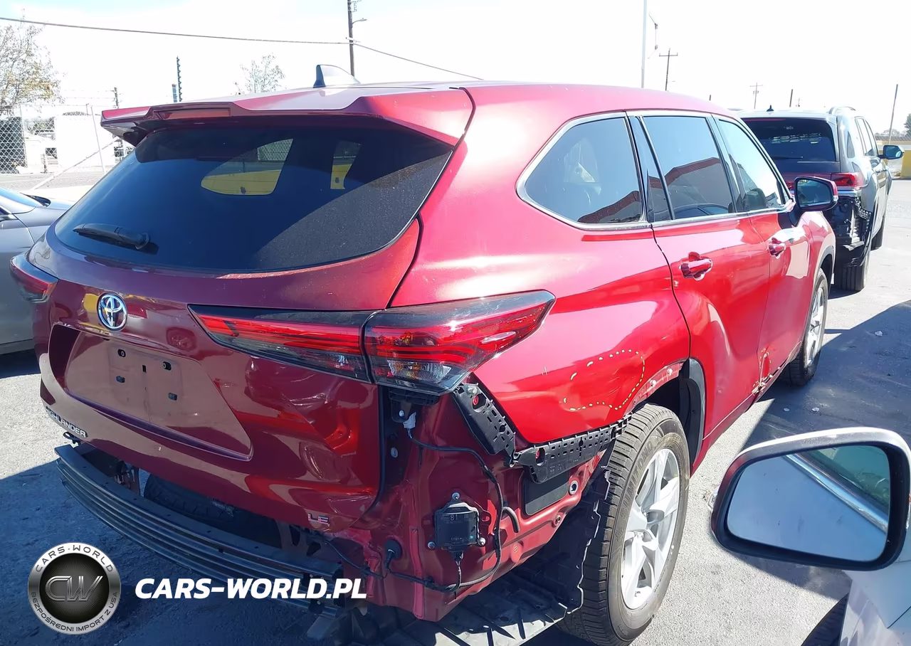 2022 Toyota Highlander Le VIN:5TDZZRAH9NS559752 - 4