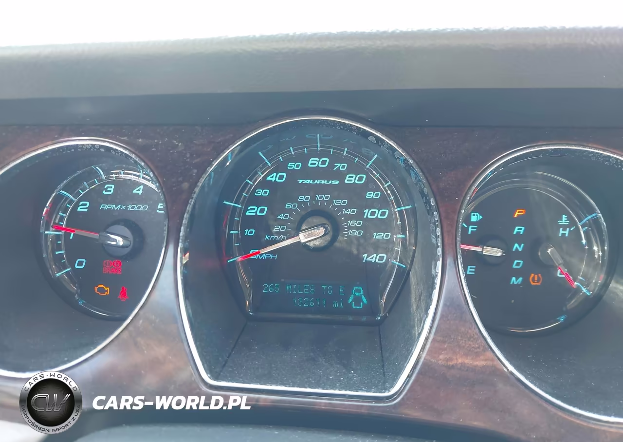 2010 Ford Taurus Limited VIN:1FAHP2FW8AG118026 - 7