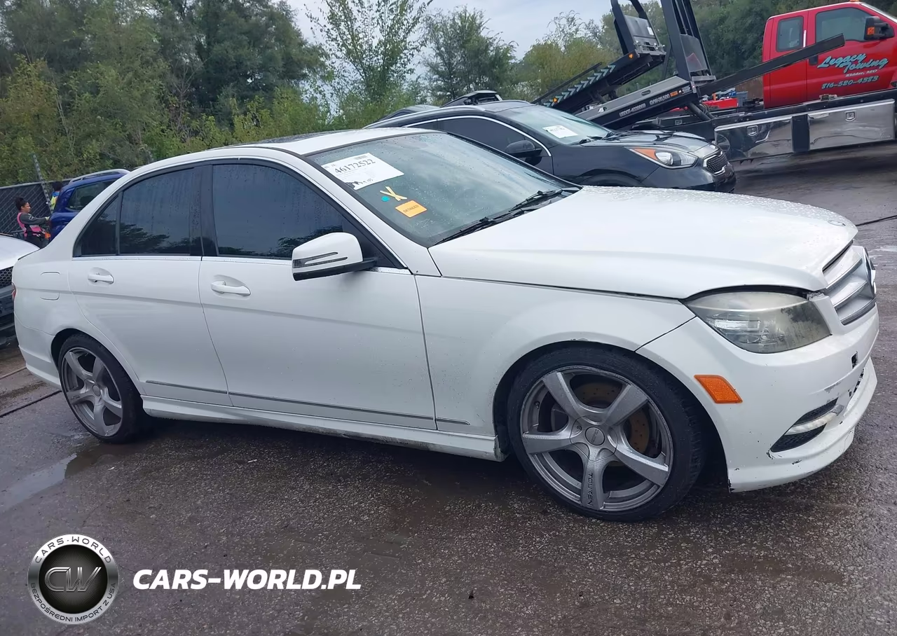 2011 Mercedes-Benz C 300 Luxury 4Matic-Sport 4Matic VIN:WDDGF8BB1BR155171 - 13