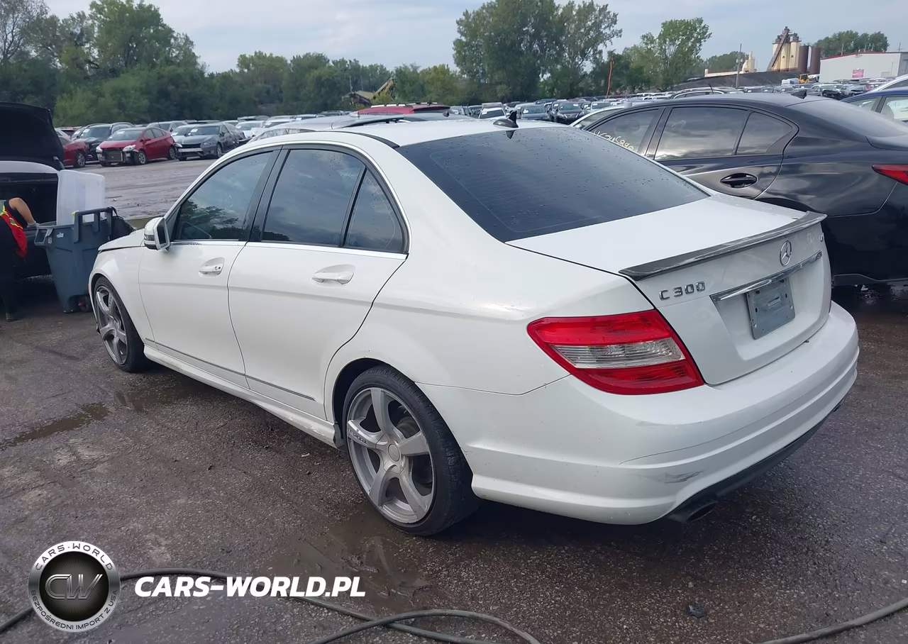 2011 Mercedes-Benz C 300 Luxury 4Matic-Sport 4Matic VIN:WDDGF8BB1BR155171 - 3