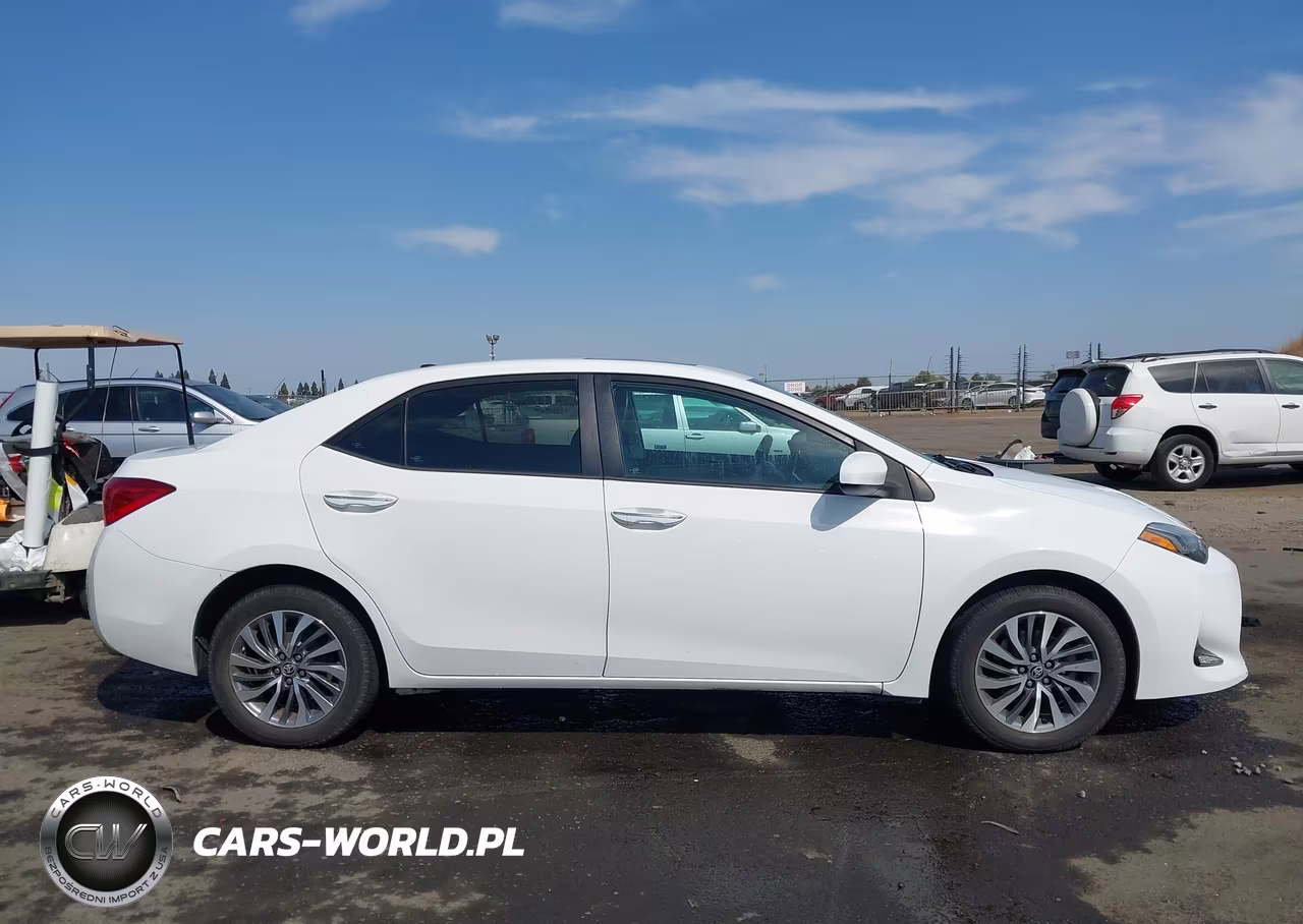 2017 Toyota Corolla Xle VIN:2T1BURHE6HC960782 - 13
