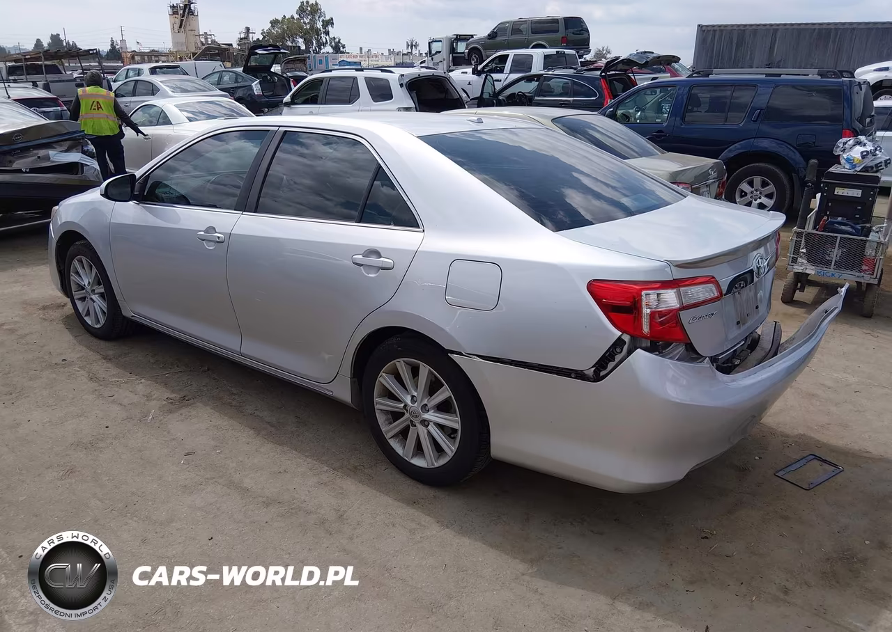 2013 Toyota Camry Xle VIN:4T4BF1FK0DR314219 - 3