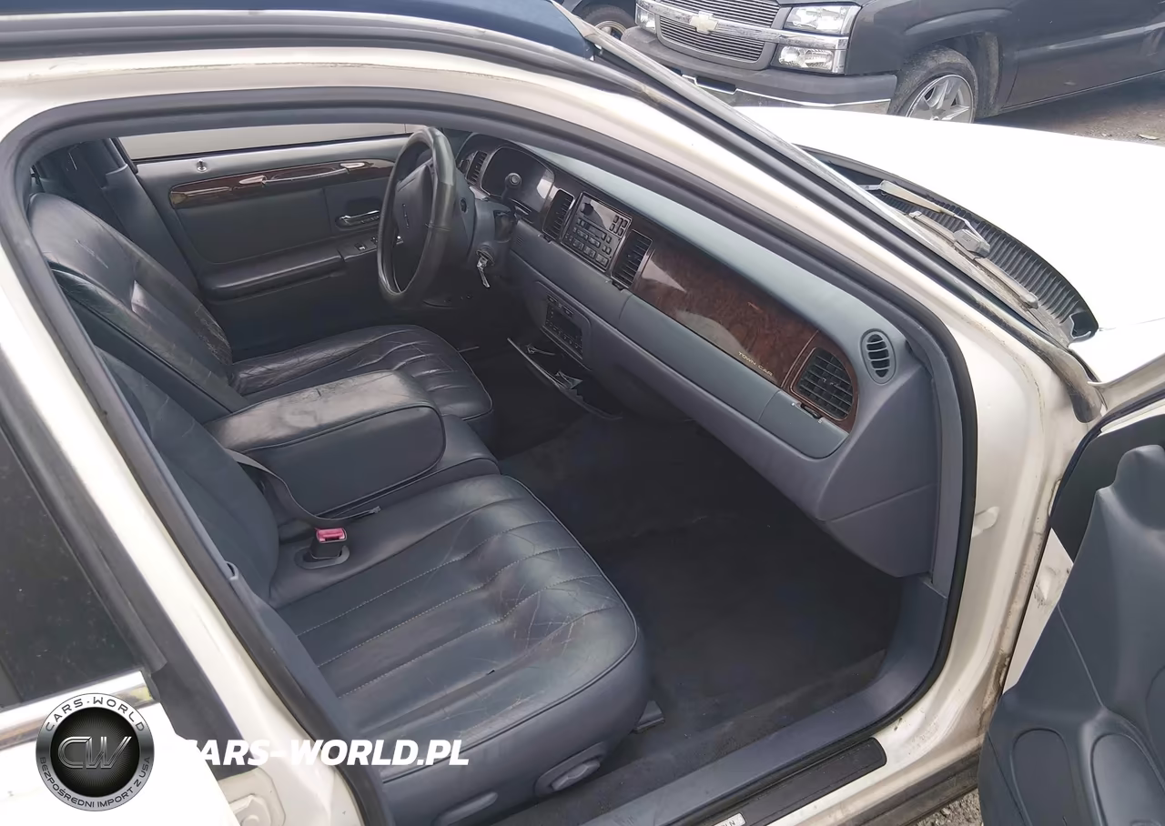1998 Lincoln Town Car Executive VIN:1LNFM81W8WY657036 - 5