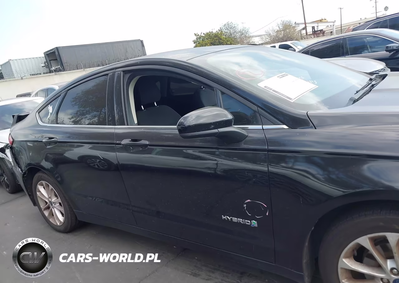 2019 Ford Fusion Hybrid Se VIN:3FA6P0LU1KR104073 - 13