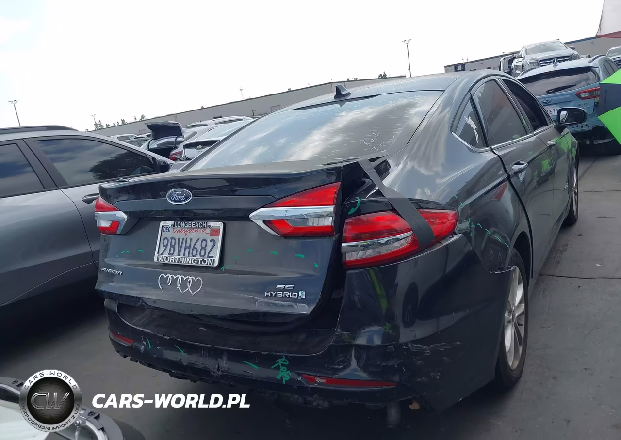 2019 Ford Fusion Hybrid Se VIN:3FA6P0LU1KR104073 - 16
