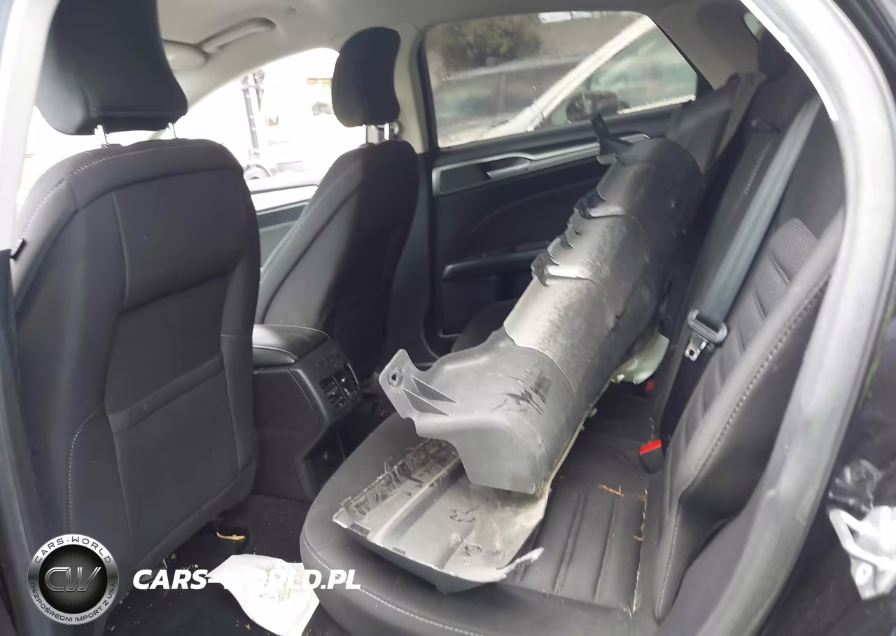 2019 Ford Fusion Hybrid Se VIN:3FA6P0LU1KR104073 - 18