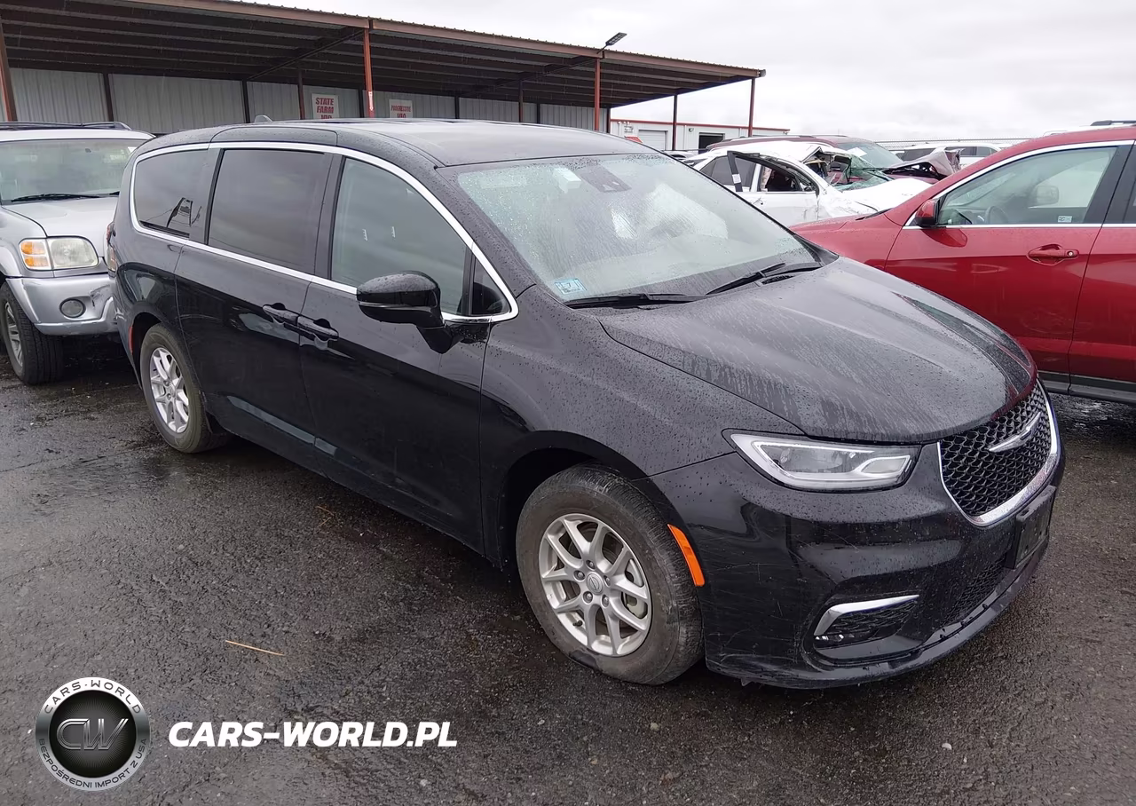 2025 Chrysler Pacifica Select