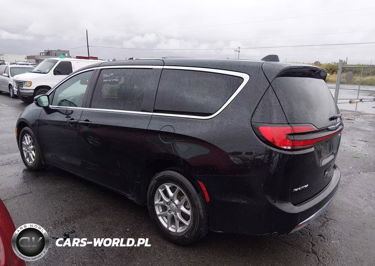 2025 Chrysler Pacifica Select VIN:2C4RC1BG8SR600790 - 15