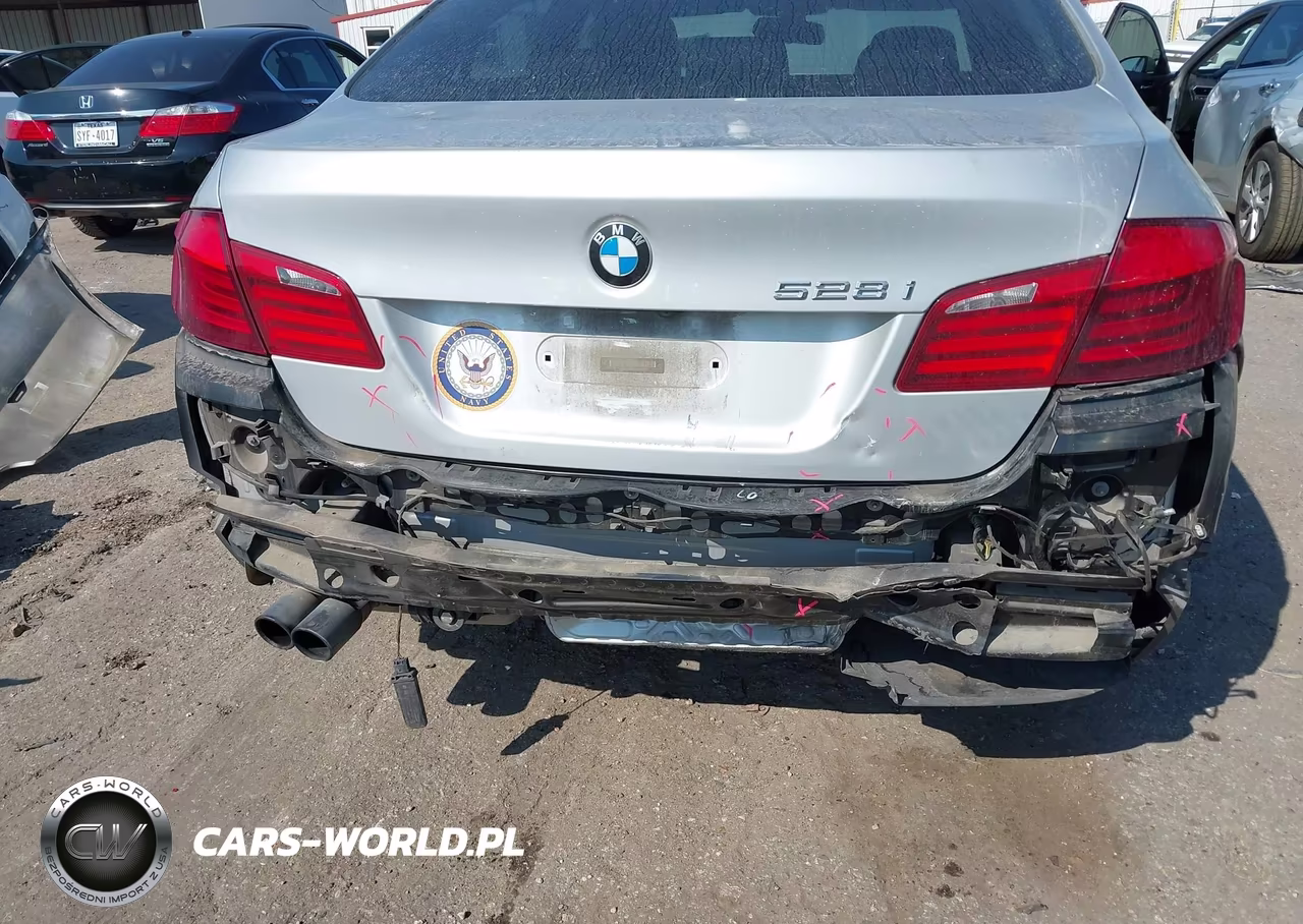 2012 BMW 528I VIN:WBAXG5C59CDY30145 - 6