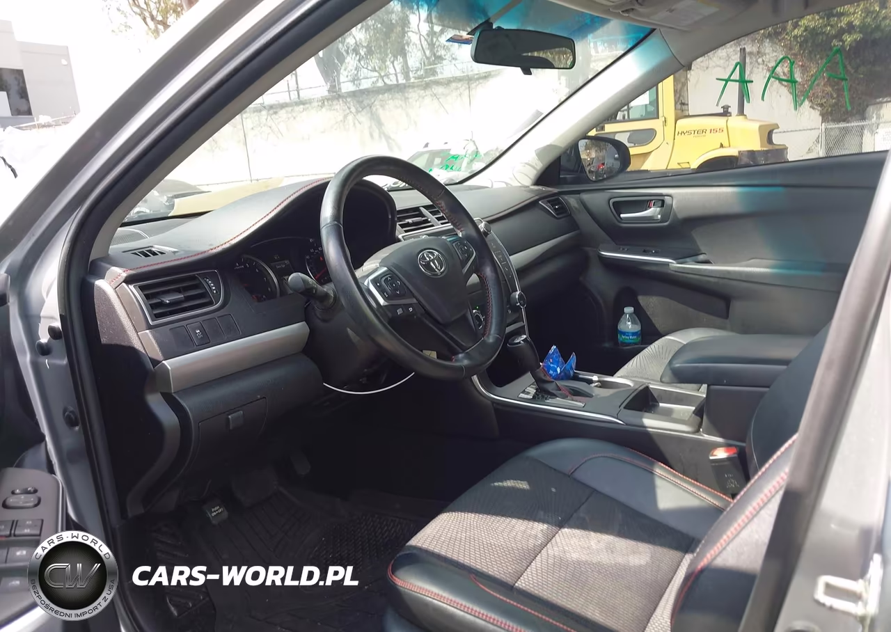 2016 Toyota Camry Se VIN:4T1BF1FK8GU118222 - 17