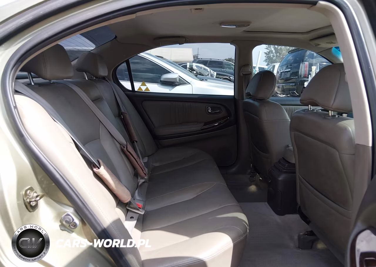 2000 Infiniti I30 Luxury-Touring VIN:JNKCA31A8YT215461 - 8