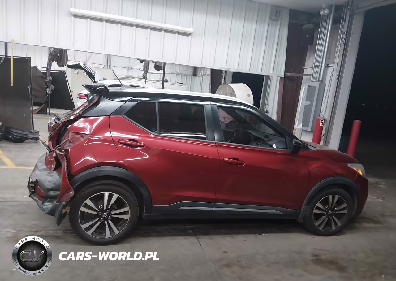 2019 Nissan Kicks Sr VIN:3N1CP5CU8KL519729 - 13