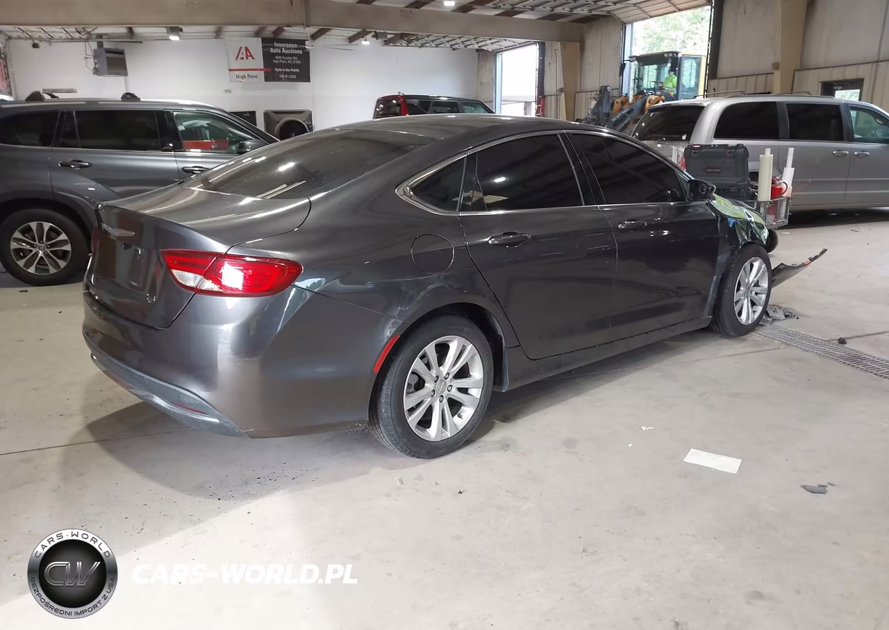 2015 Chrysler 200 Limited VIN:1C3CCCAB2FN679405 - 4