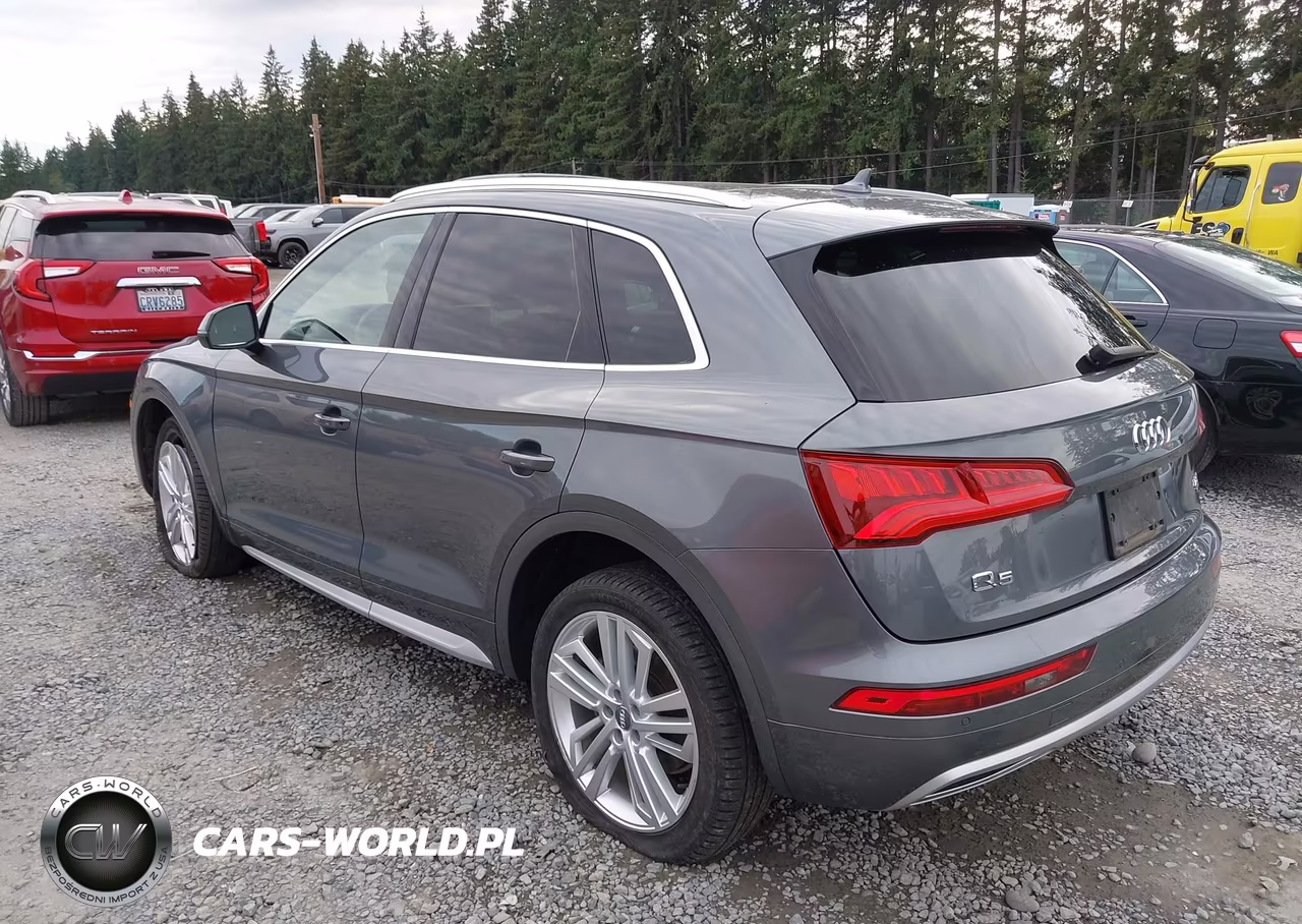 2018 Audi Q5 2.0T Premium-2.0T Tech Premium VIN:WA1CNAFY1J2145209 - 3