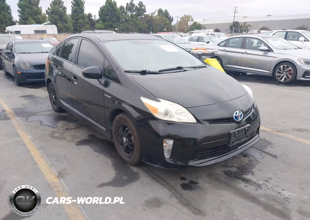 2015 Toyota Prius Two VIN:JTDKN3DU4F1897271 - 12