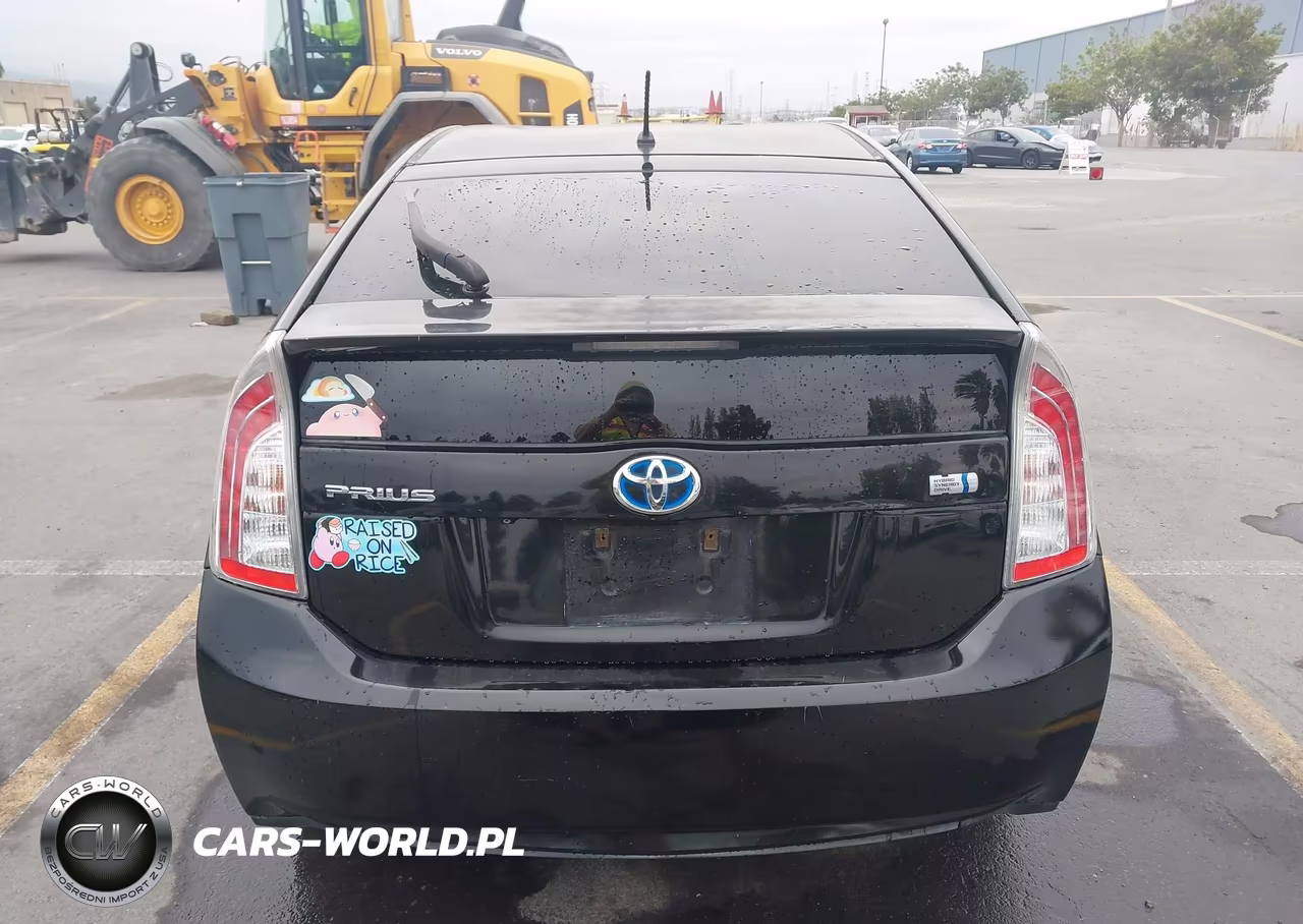 2015 Toyota Prius Two VIN:JTDKN3DU4F1897271 - 17