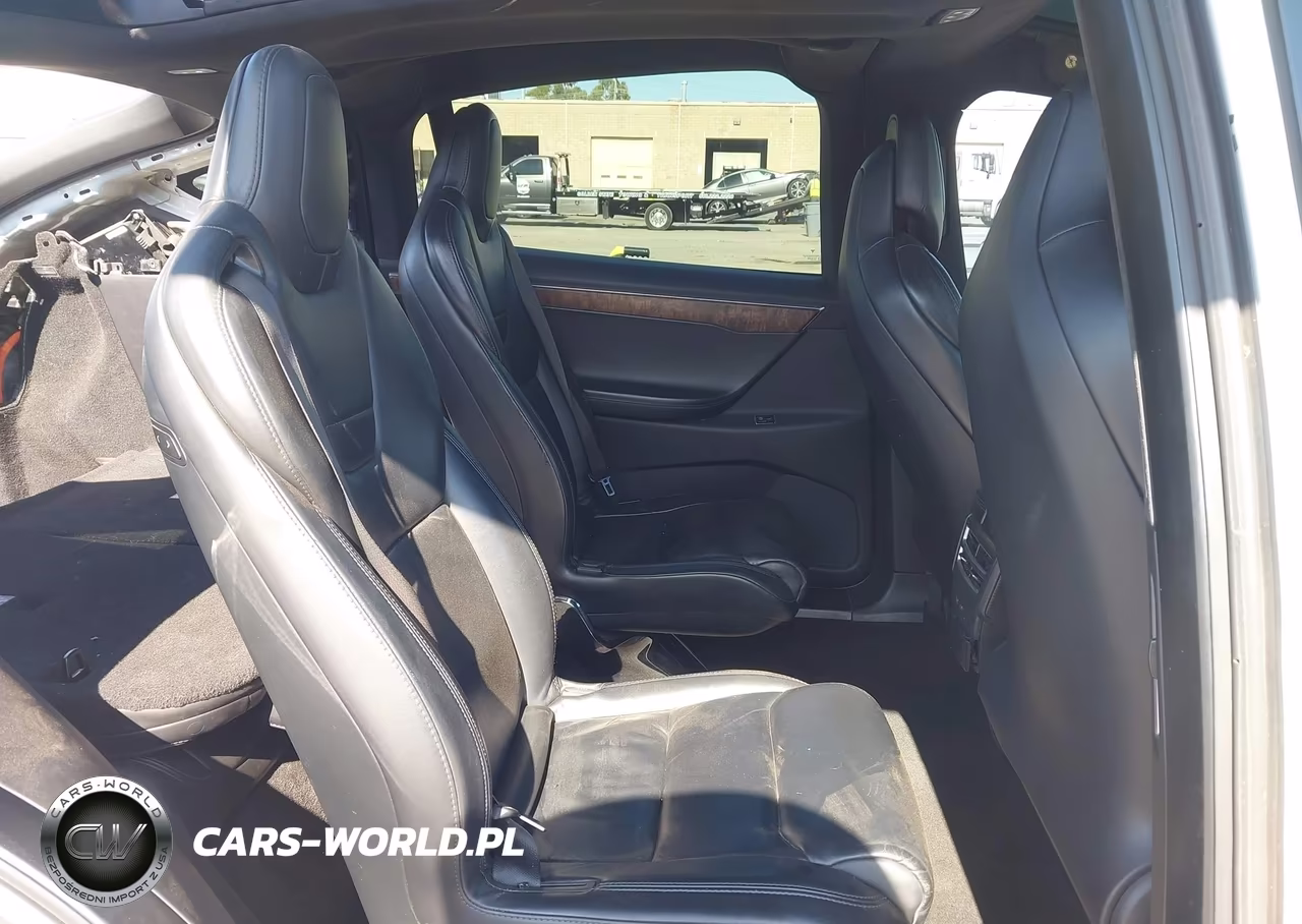 2017 Tesla Model X 100D-75D-90D VIN:5YJXCBE20HF046095 - 8