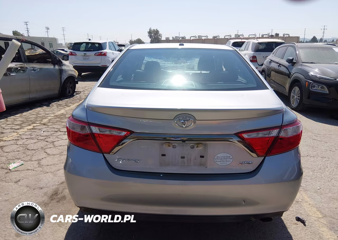 2015 Toyota Camry Xse VIN:4T1BF1FK5FU008324 - 15